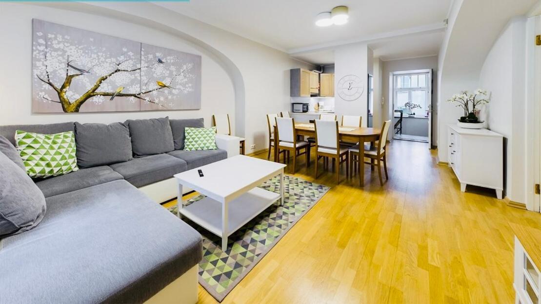Tallinnhousing Knights And Nobility -3 Bdr Home Bagian luar foto