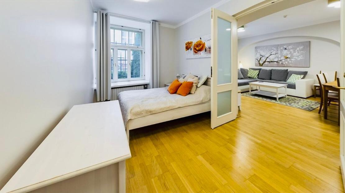 Tallinnhousing Knights And Nobility -3 Bdr Home Bagian luar foto