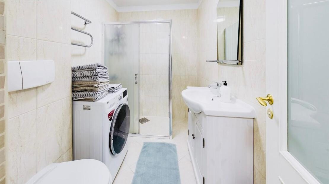 Tallinnhousing Knights And Nobility -3 Bdr Home Bagian luar foto