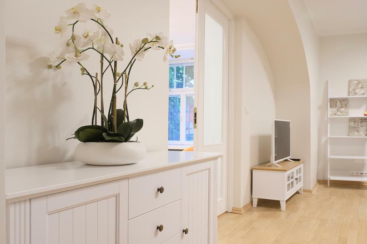 Tallinnhousing Knights And Nobility -3 Bdr Home Bagian luar foto