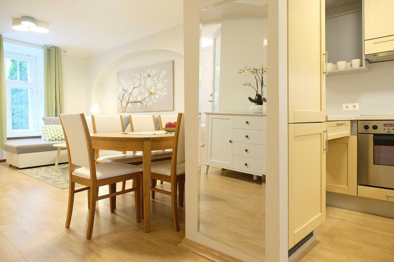 Tallinnhousing Knights And Nobility -3 Bdr Home Bagian luar foto